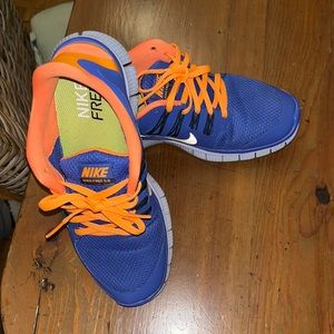 Adidas Nike free 5.0